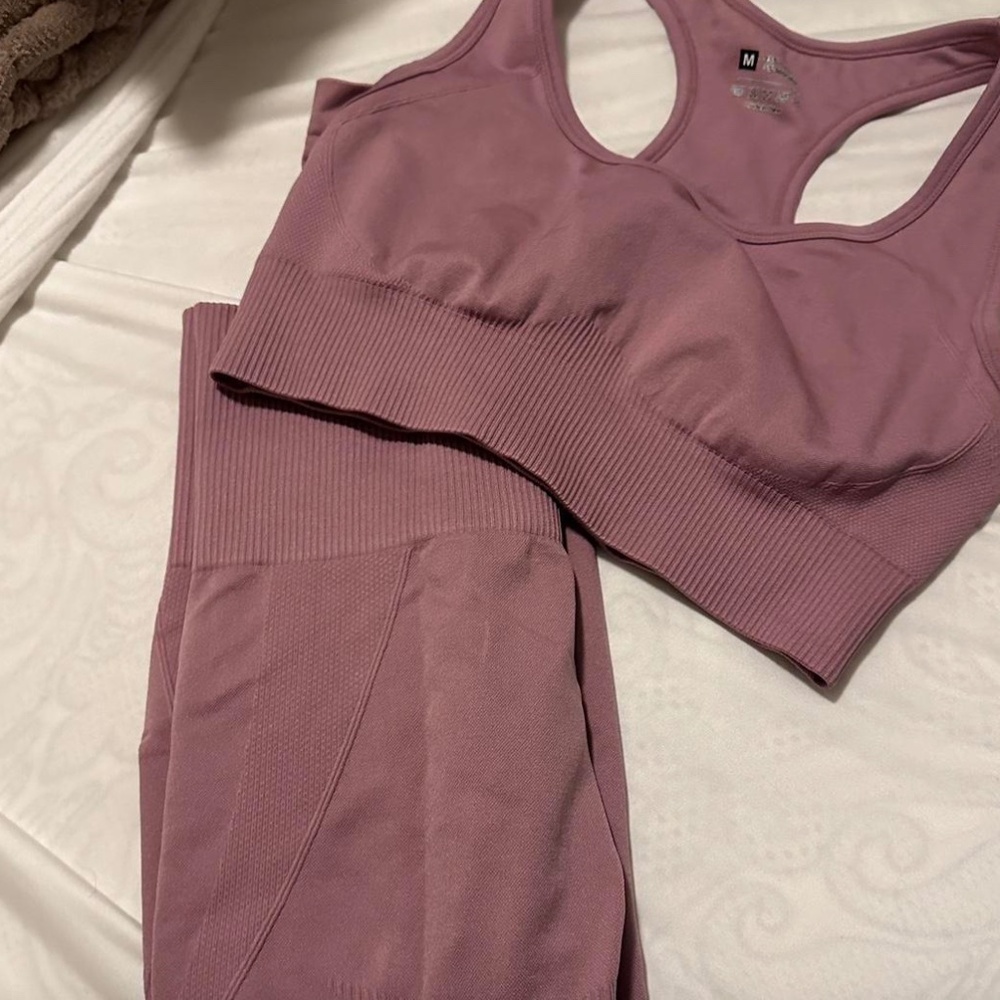 pink matching workout set (bra/leggings)